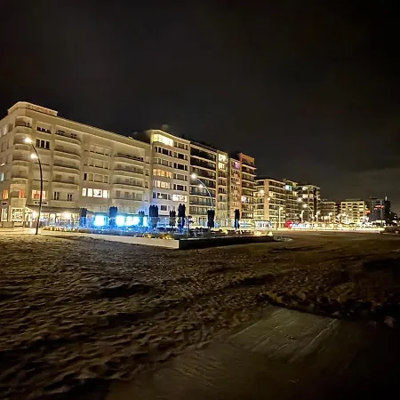 Cozy Avec Garage En Bord De Mer! * De Panne